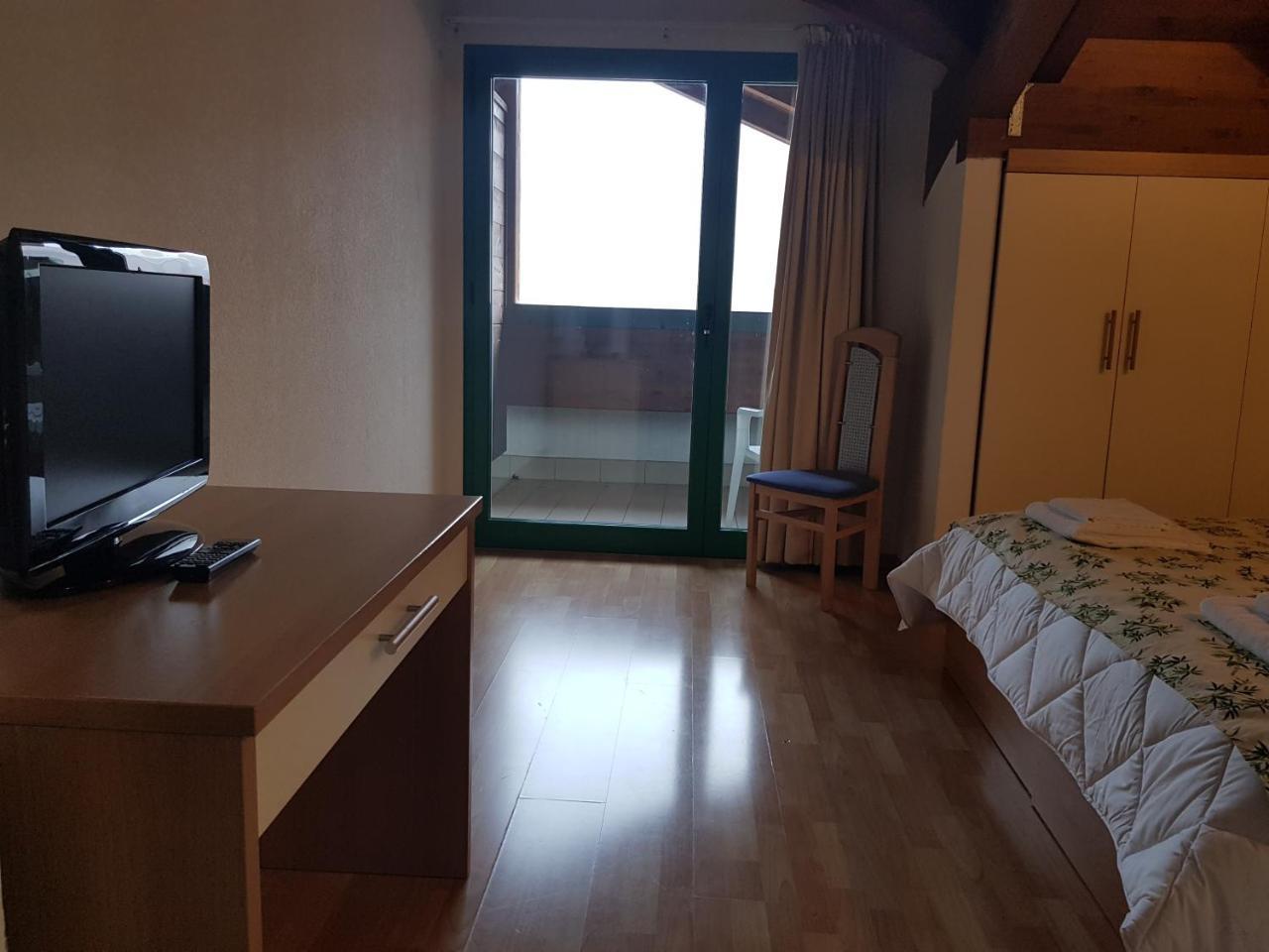 Múggia Hotel Oasi מראה חיצוני תמונה